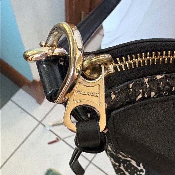 Coach Bleecker 2-tone python black/  white satchel shoulder bag  Italian leather - Picture 8 of 17